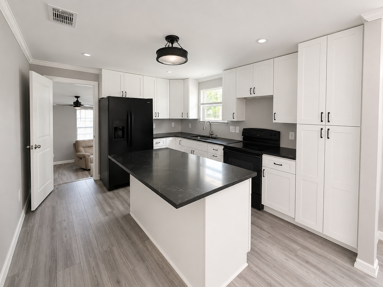 1306 Locust St - Photo 2 of 18