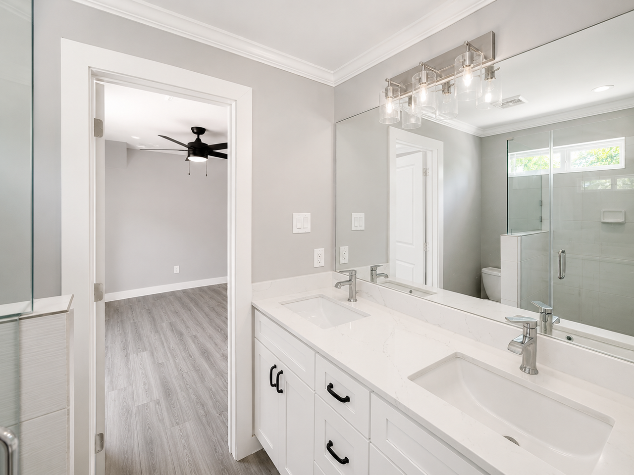 1306 Locust St - Photo 7 of 18
