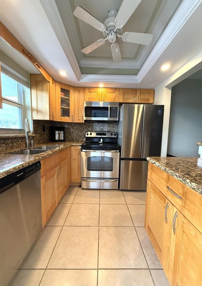 651 Pine Dr #208 - Photo 4 of 17