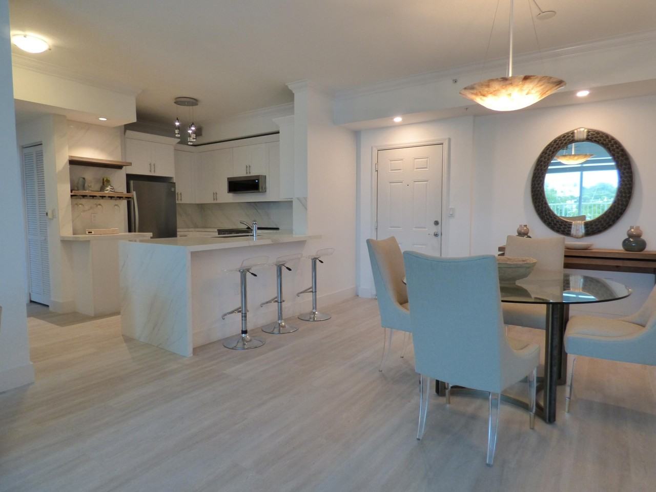 802 W Windward Way #303 - Photo 2 of 36