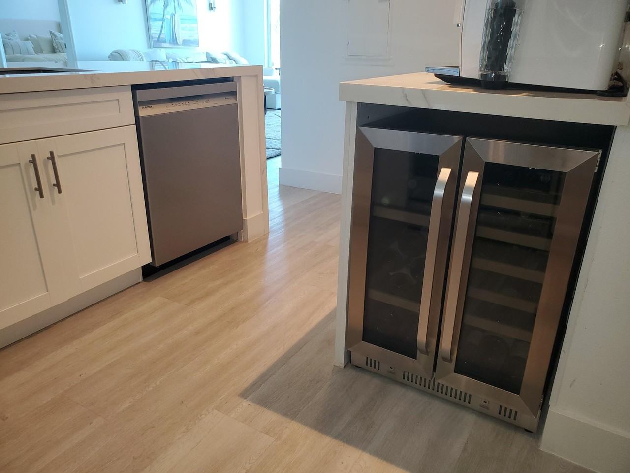 802 W Windward Way #303 - Photo 5 of 36