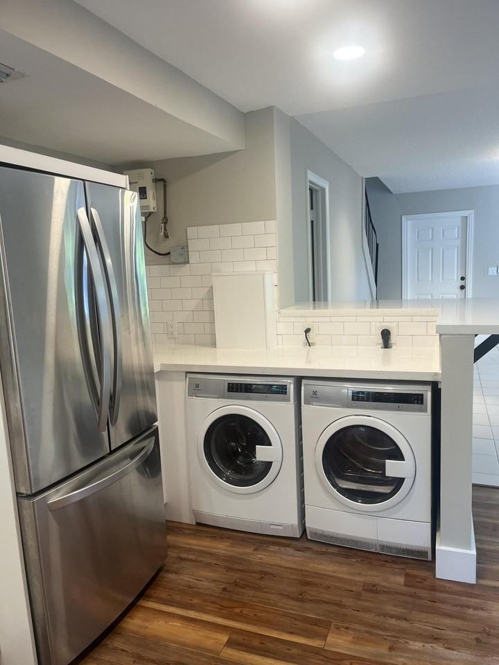 1728 Ne 2nd Ave #2 - Photo 4 of 22