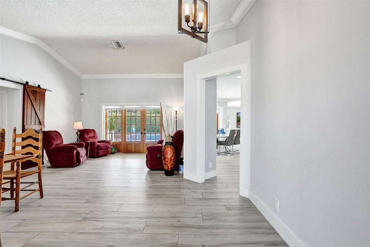 4142 Nw 58th Dr - Photo 7 of 50