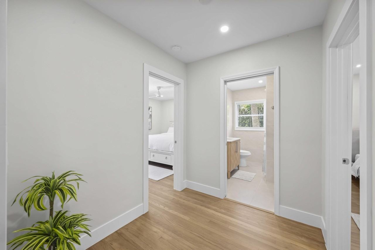 1714 N Palmway - Photo 3 of 24