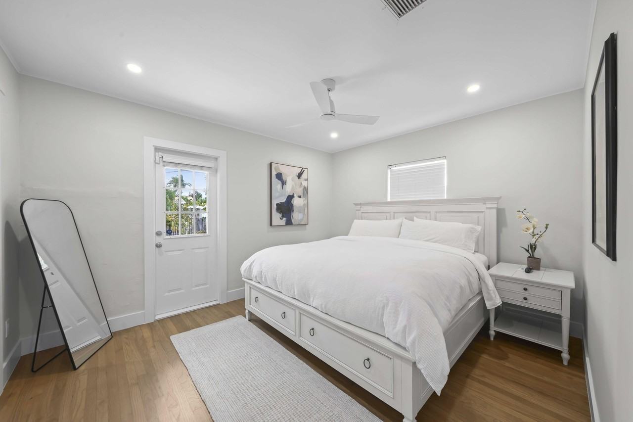1714 N Palmway - Photo 4 of 24