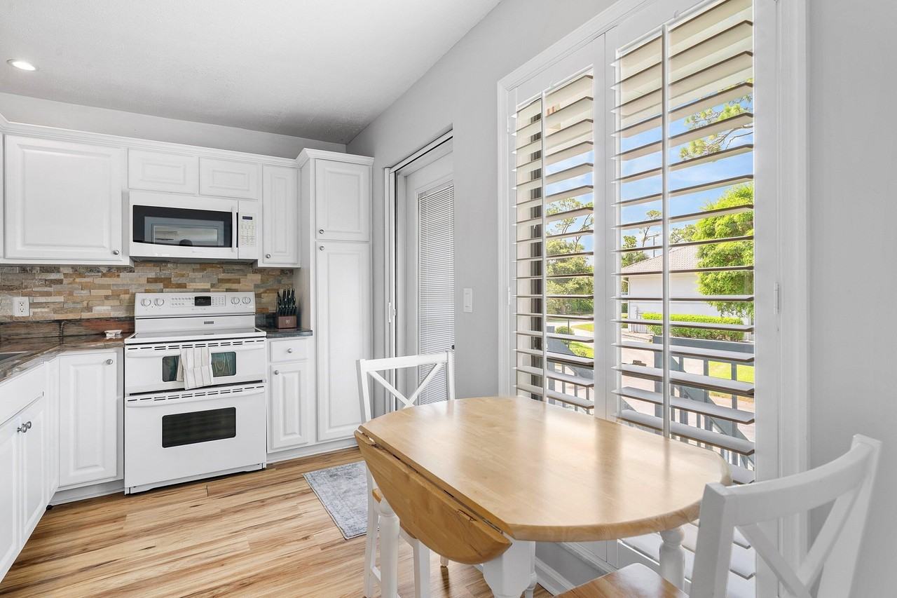 4022 Quail Ridge Dr N Apt B - Photo 4 of 28