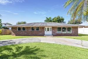 featured image of 534 E Del Monte Ave
