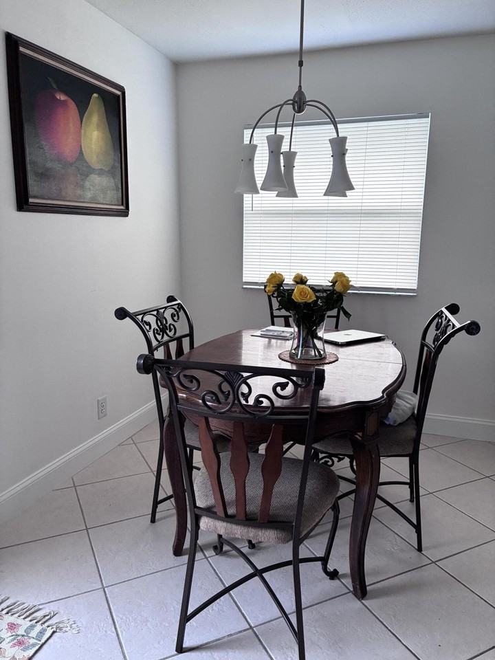 276 Brittany F - Photo 2 of 12