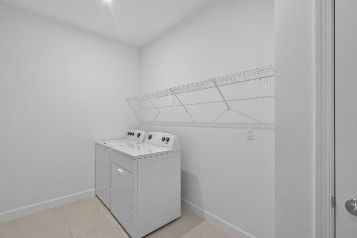 13621 Sw Bally Dr - Photo 6 of 25