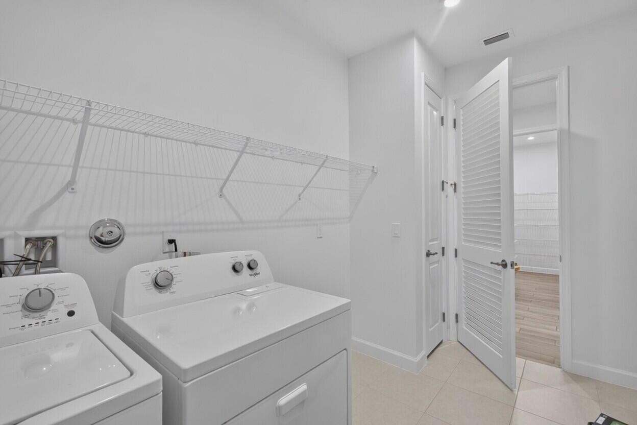 13621 Sw Bally Dr - Photo 7 of 25