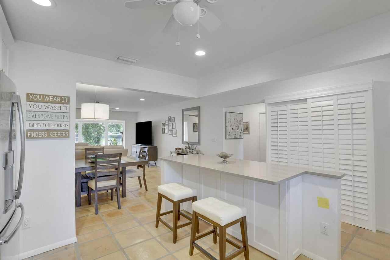 772 Nantucket Cir #B - Photo 5 of 42