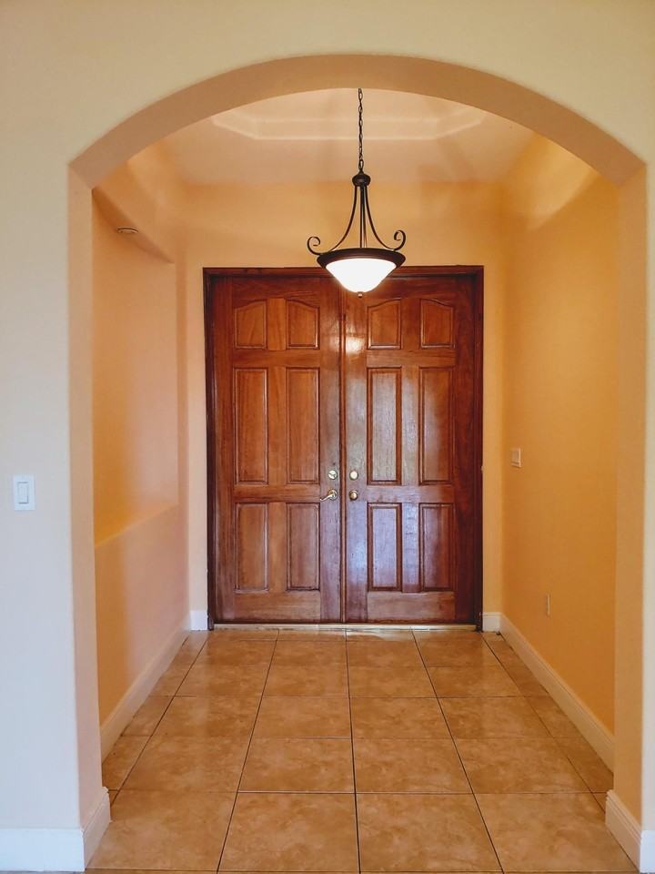 2449 Sw Savage Blvd - Photo 2 of 22