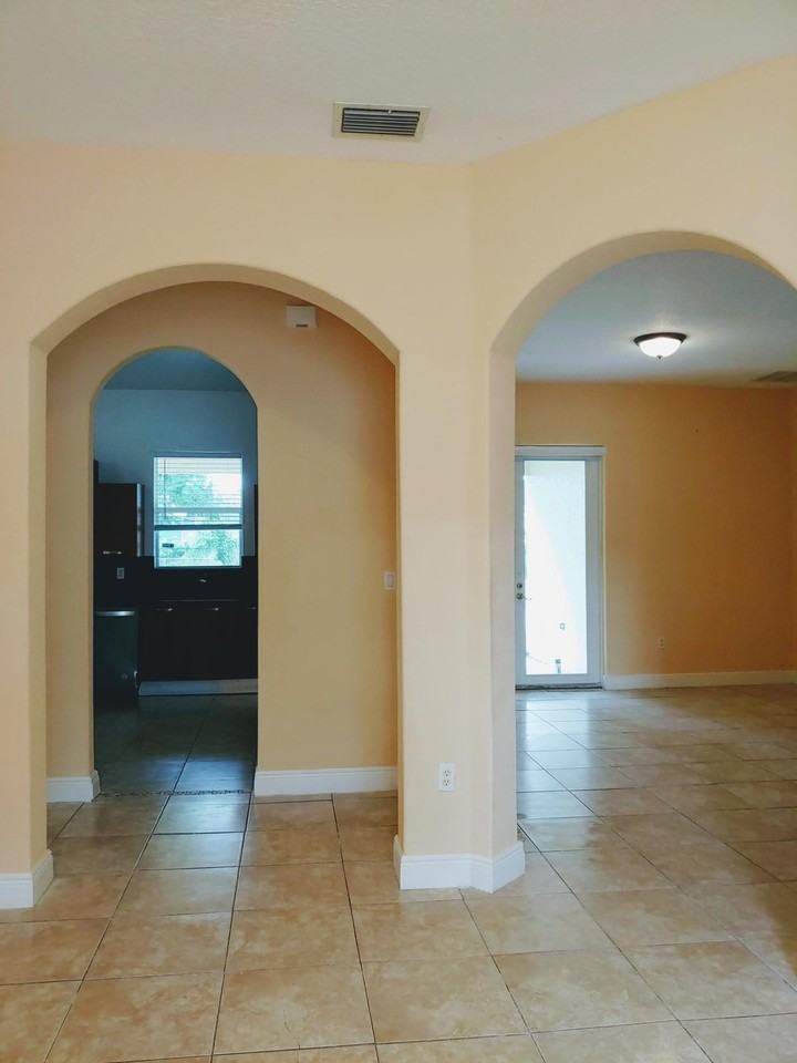 2449 Sw Savage Blvd - Photo 6 of 22