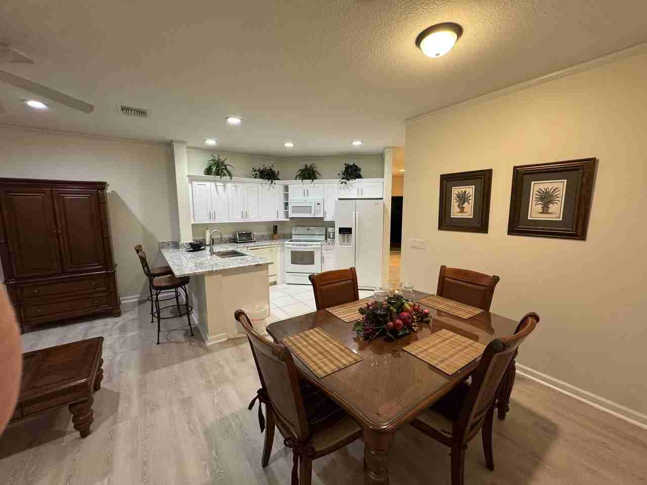 8246 Mulligan Cir - Photo 4 of 16