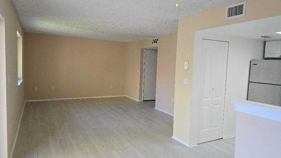 3242 Coral Lake Ln #3242 - Photo 6 of 17