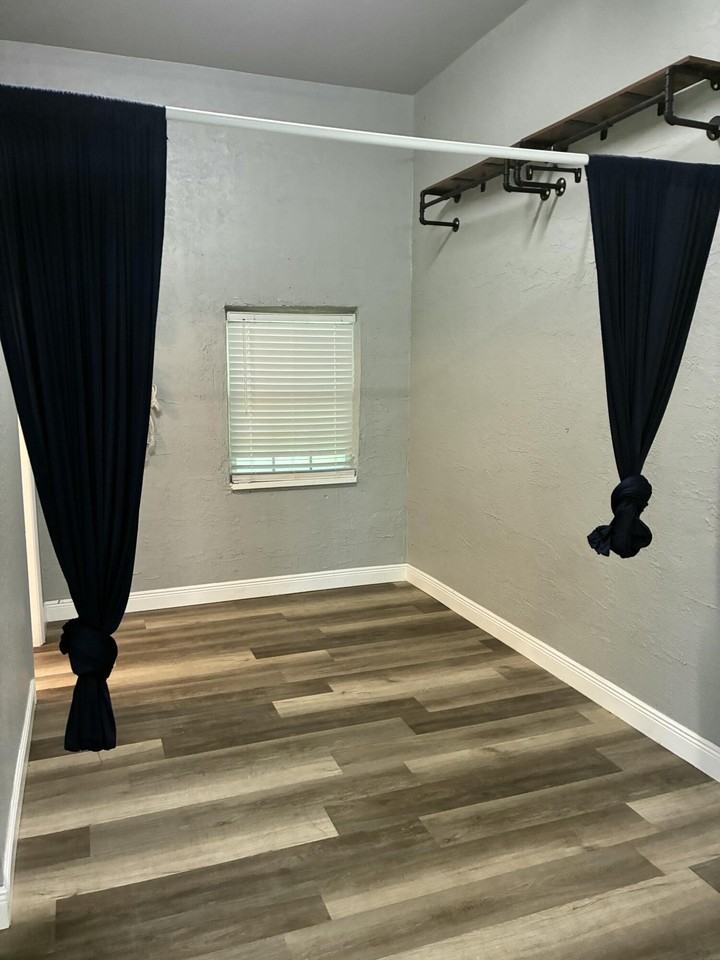 820 Sw 9th St #1-8 - Photo 3 of 7