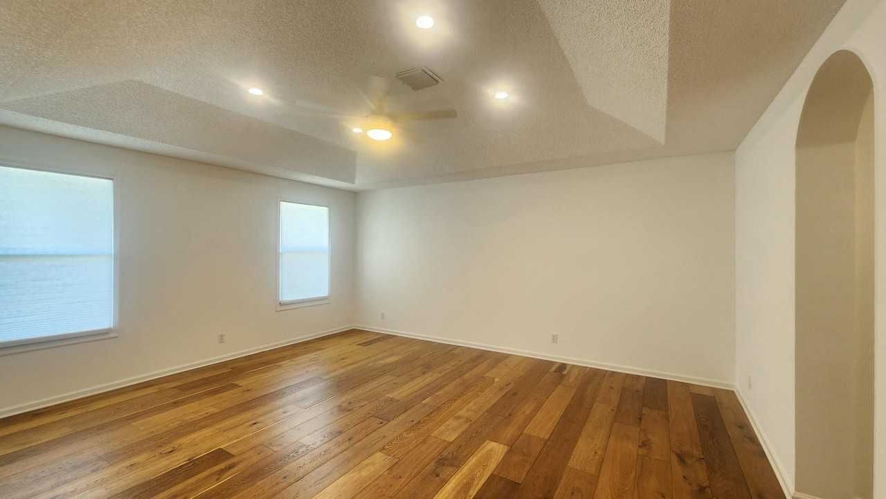 15188 Oak Chase Ct - Photo 7 of 22