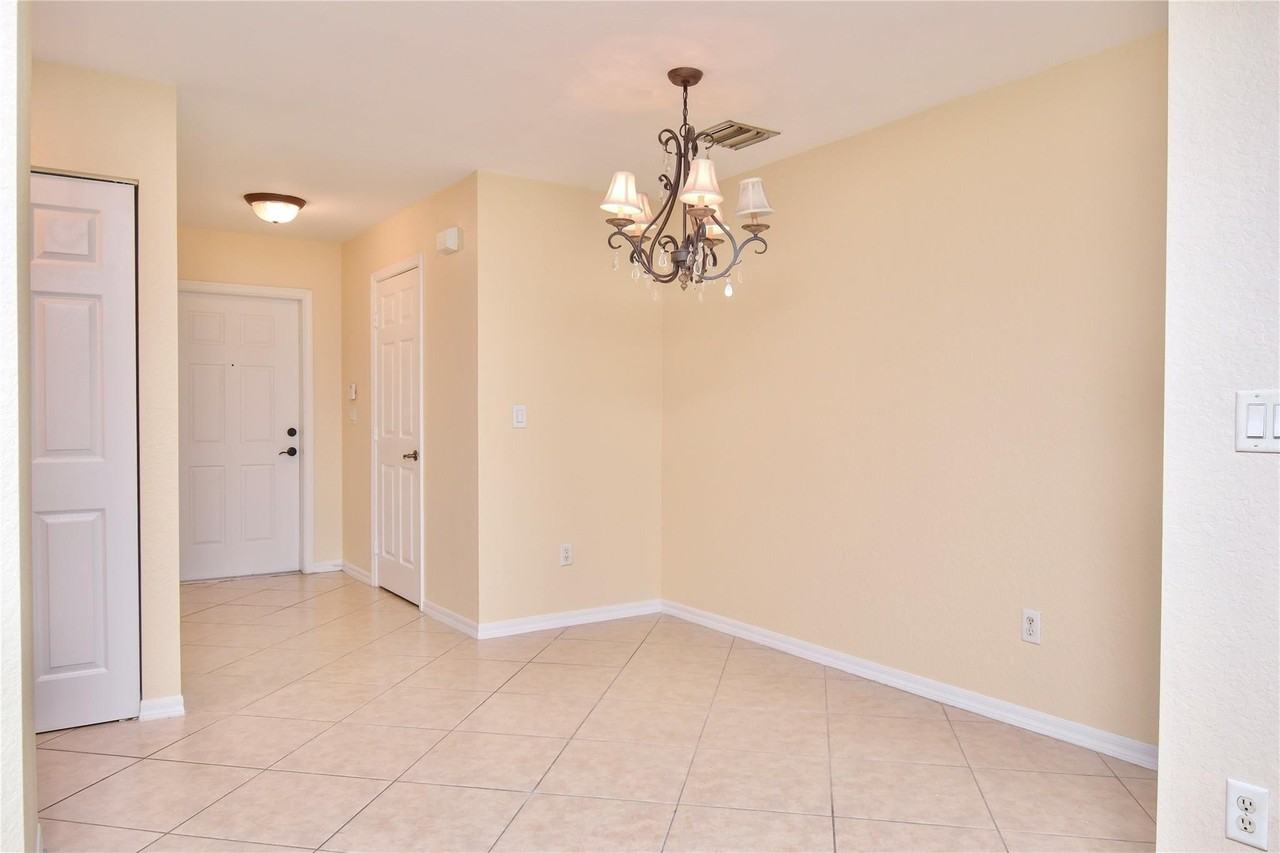 8982 Chambers St - Photo 7 of 20