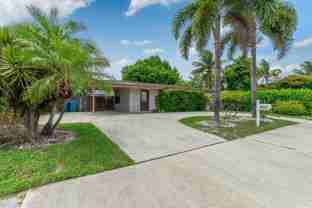2831 N Seacrest Blvd #A - Photo 1 of 1