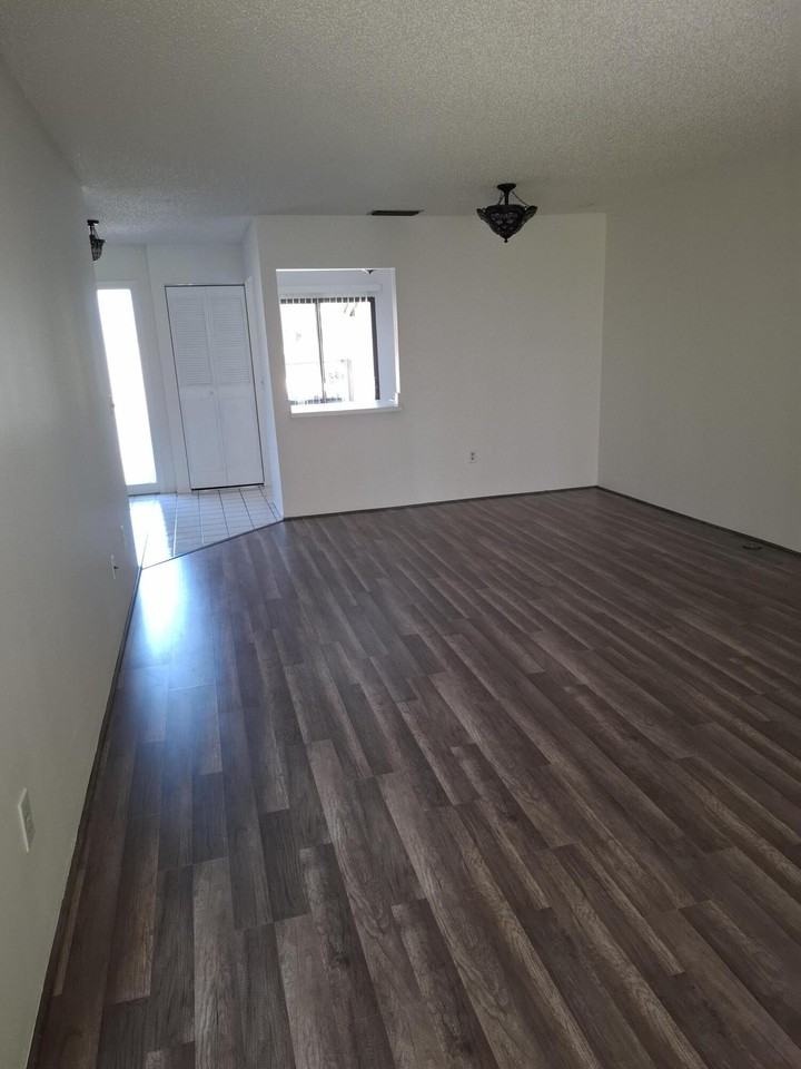 173 Sarita Ct - Photo 5 of 13