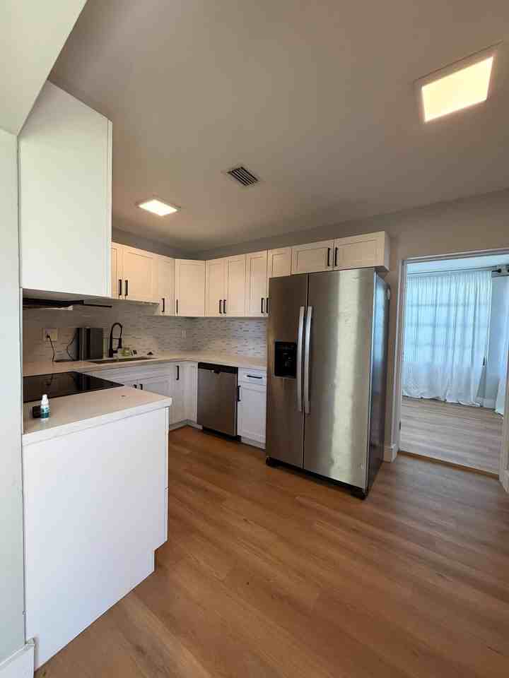217 E 24th St - Photo 6 of 17