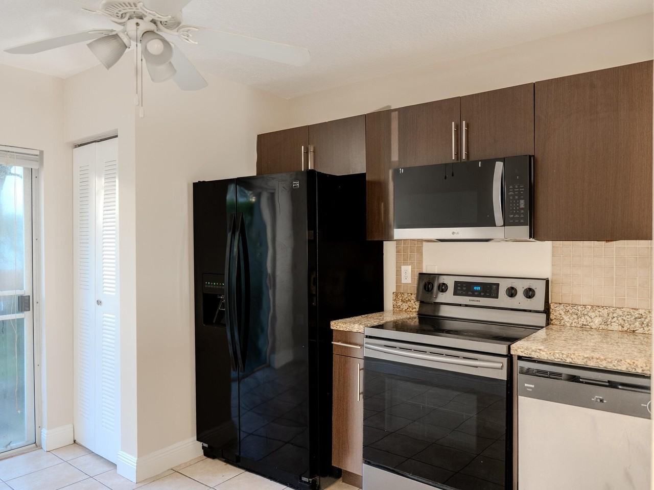 4785 Sw 62nd Ave #102 - Photo 3 of 9