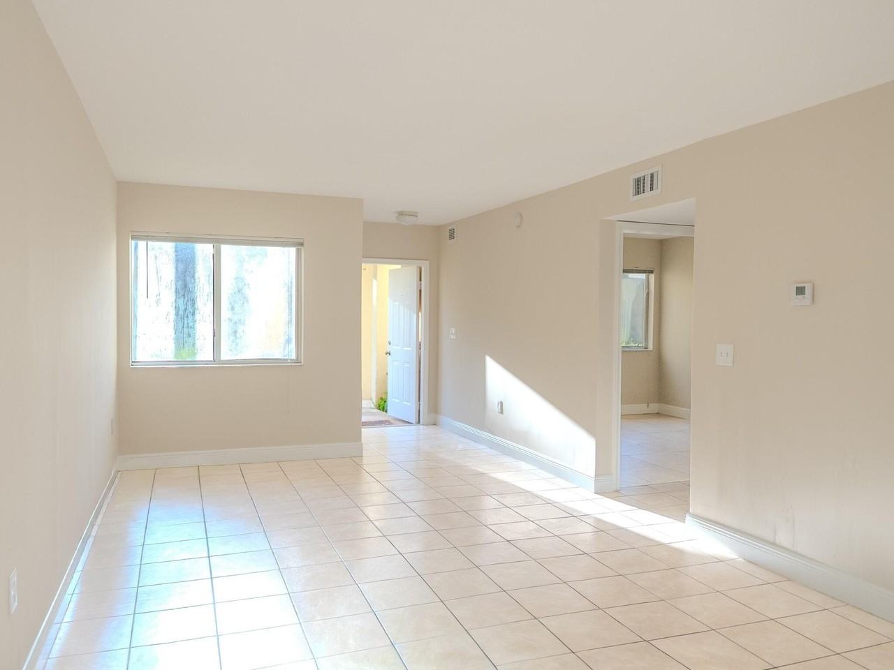 4785 Sw 62nd Ave #102 - Photo 5 of 9