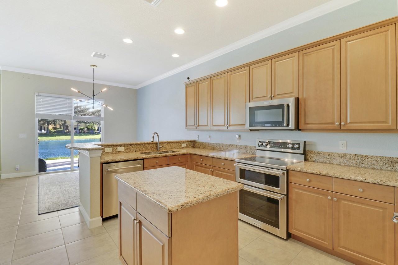 4790 Cadiz Cir - Photo 7 of 20