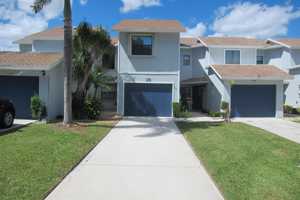 featured image of 1517 Woodbridge Lakes Cir