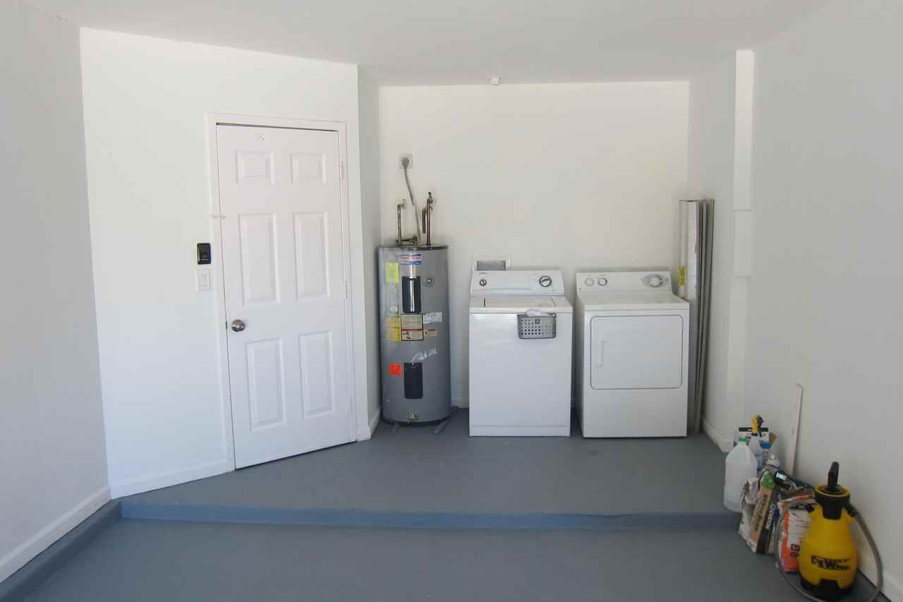 1517 Woodbridge Lakes Cir - Photo 4 of 26