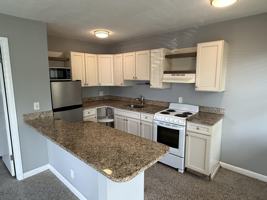 featured image of 1118 N H St #14
