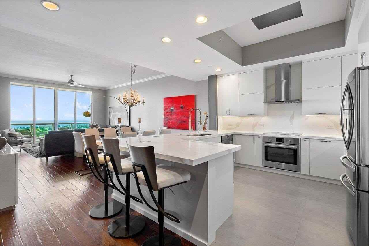 2640 Lake Shore Dr #2609 - Photo 3 of 50