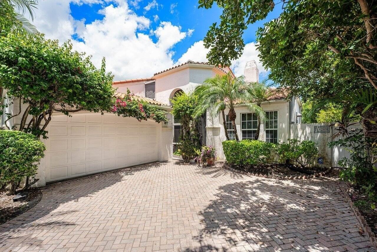 14209 Calypso Ln - Photo 2 of 31