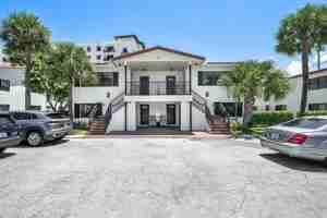 featured image of 240 Sw 7th St #11