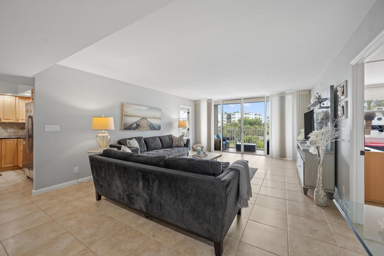 2860 S Ocean Blvd #316 - Photo 4 of 27