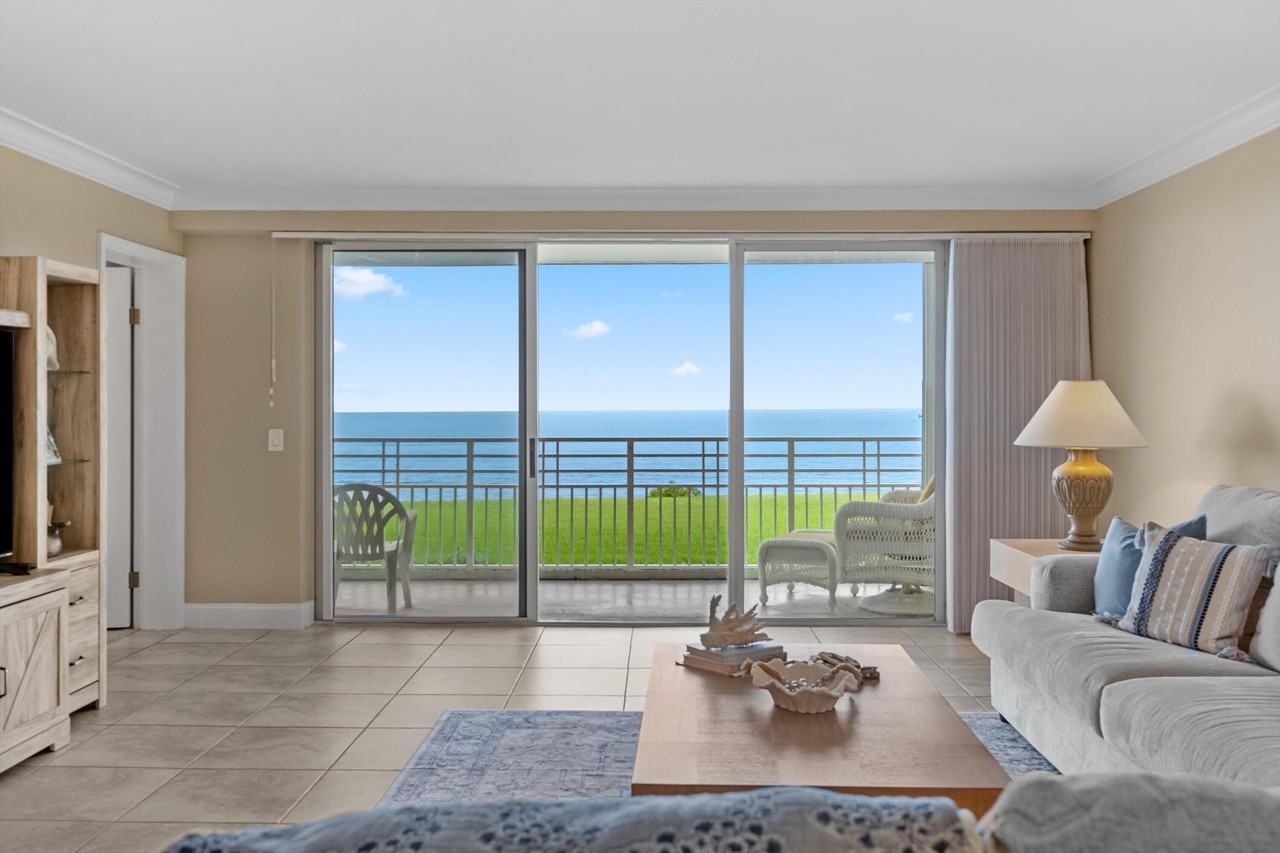 350 Beach Rd #204