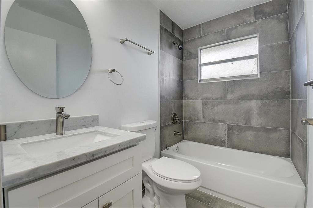 125 Brittany C #125 - Photo 6 of 23