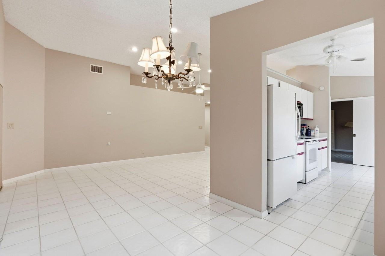 6170 Bay Isles Dr - Photo 7 of 27