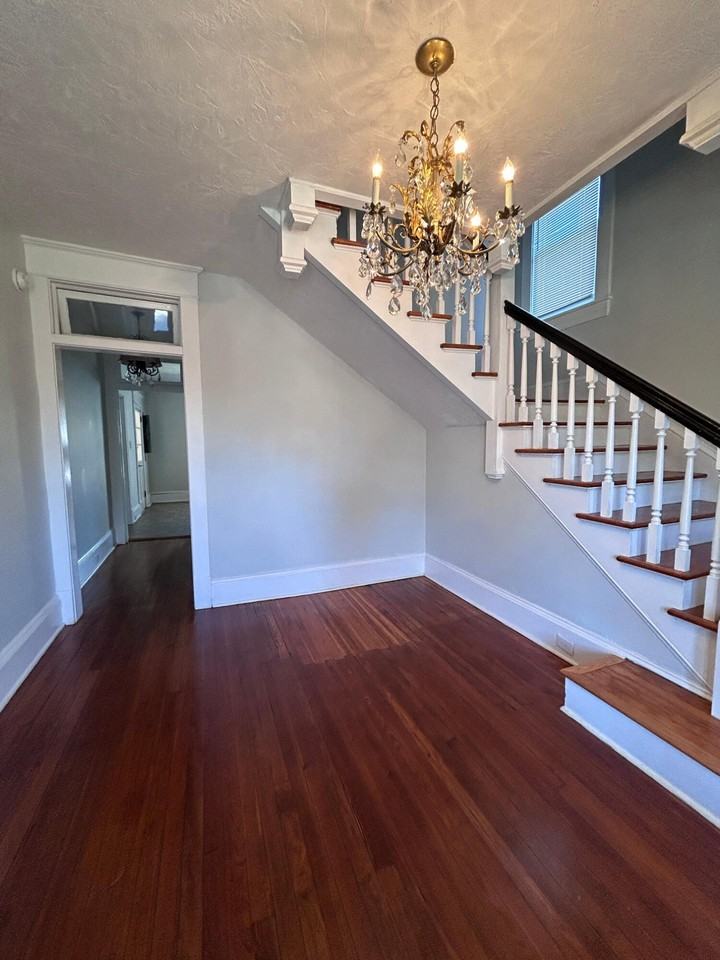 612 Marshall Ave Sw - Photo 4 of 38