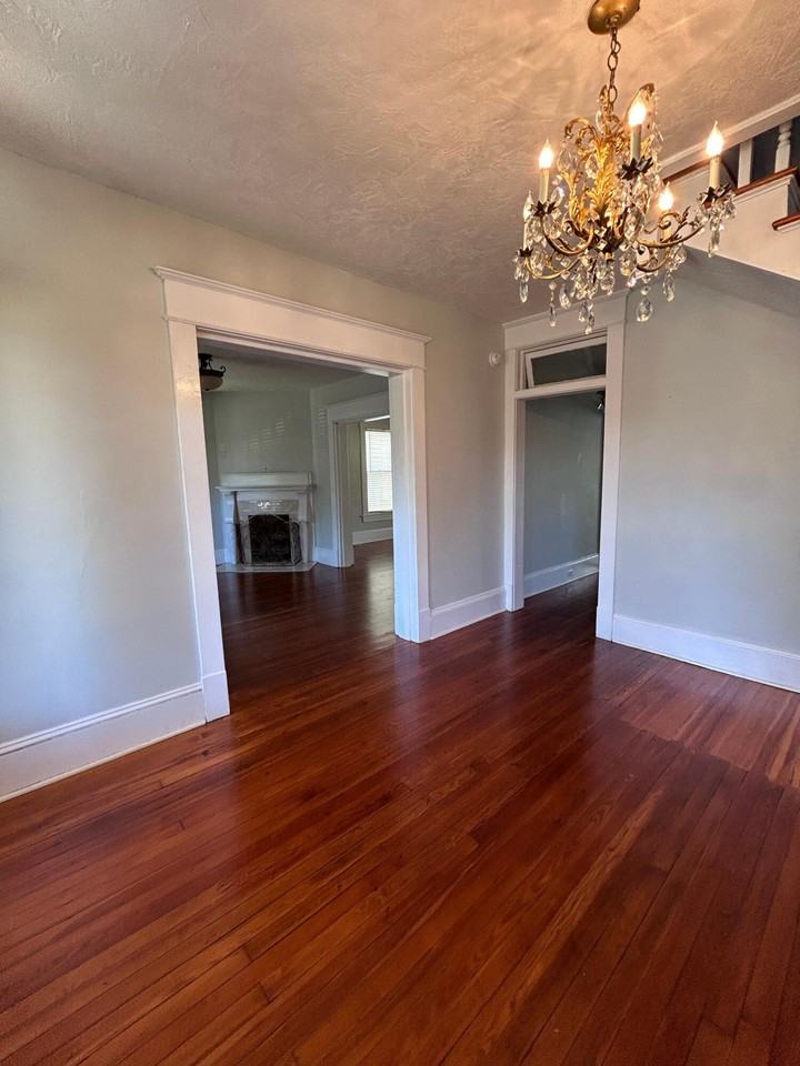 612 Marshall Ave Sw - Photo 5 of 38