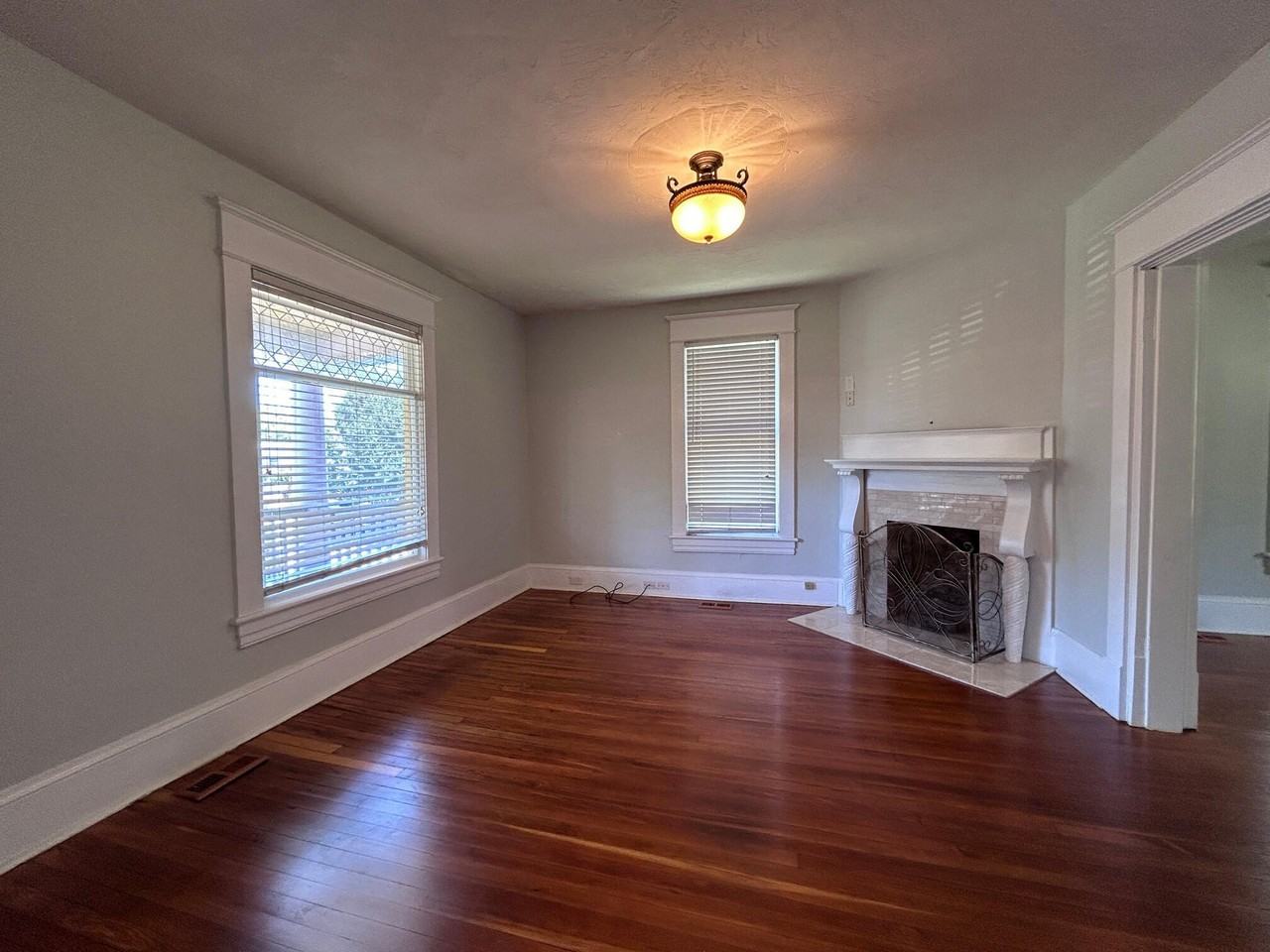 612 Marshall Ave Sw - Photo 6 of 38