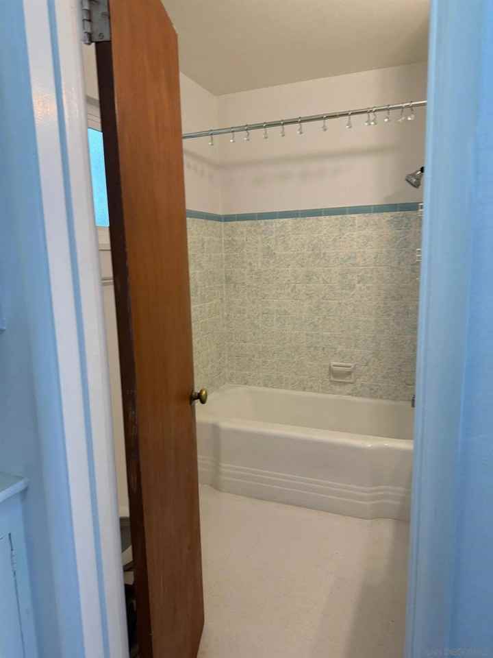 471 E Ave - Photo 3 of 11