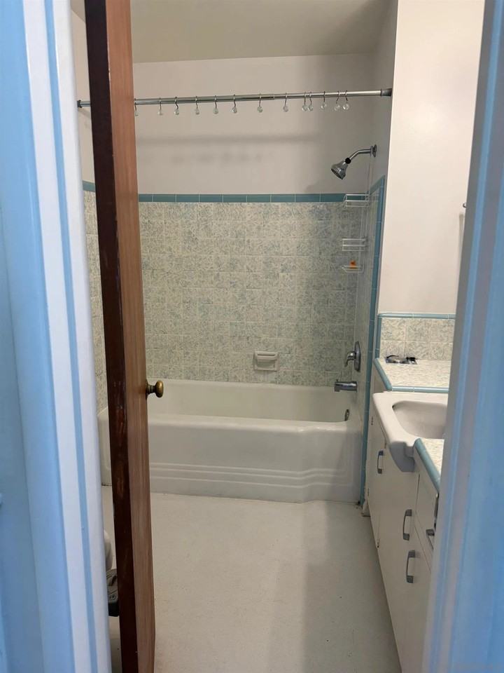 471 E Ave - Photo 4 of 11