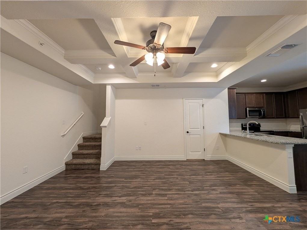 340 Untermaier St - Photo 2 of 27