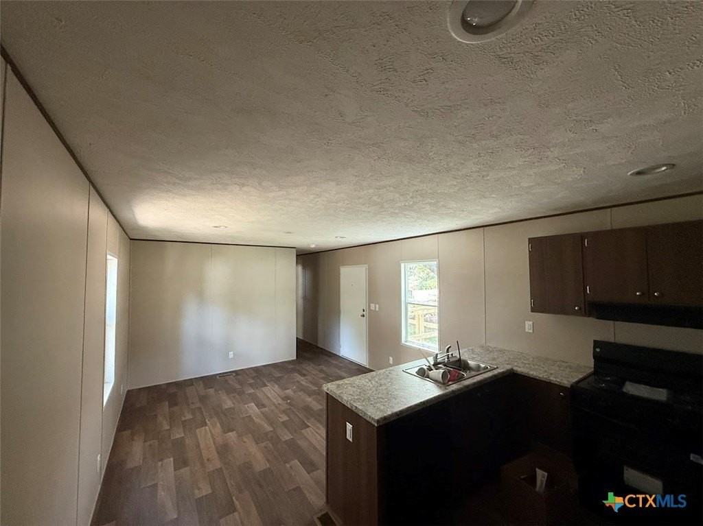 307 Quail Run St - Photo 5 of 19