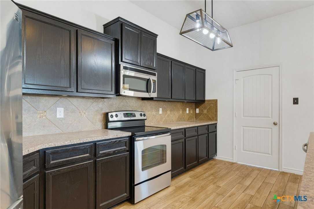 2604 Montague County Dr - Photo 4 of 15