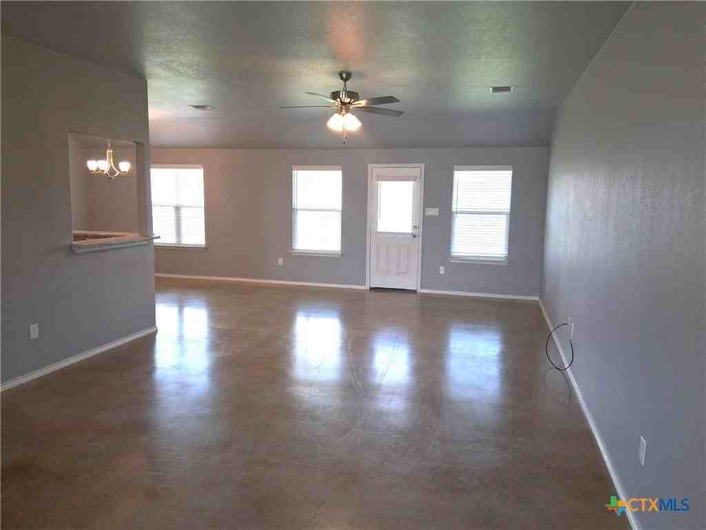 3010 Privet Dr - Photo 2 of 19