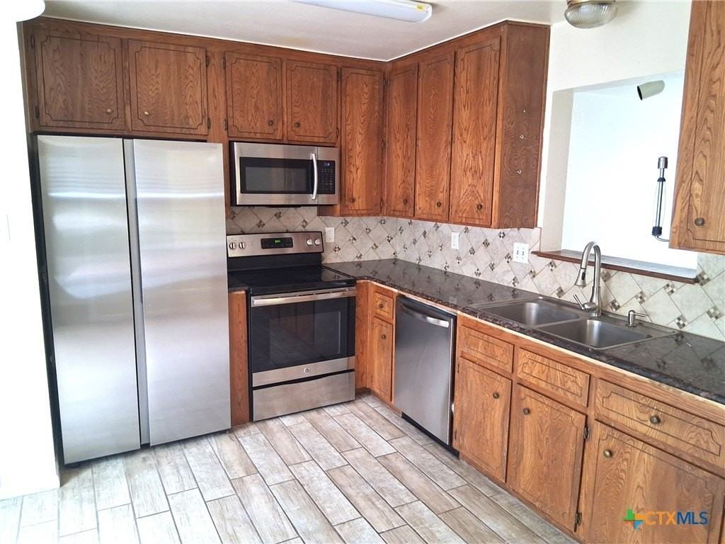 130 Wind Ridge Dr #B - Photo 2 of 10
