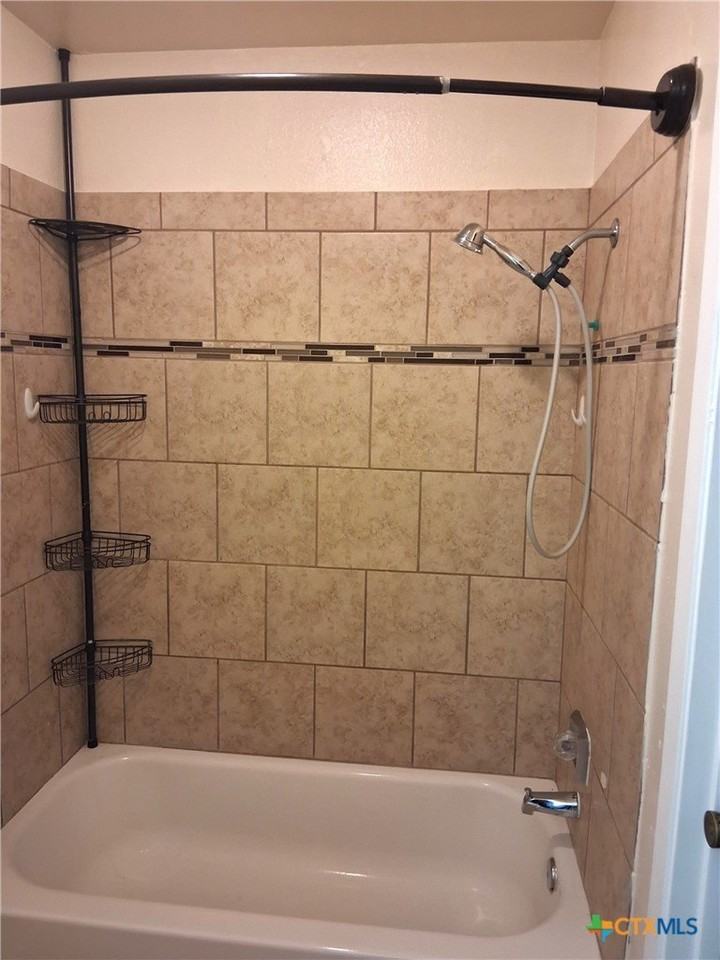 130 Wind Ridge Dr #B - Photo 7 of 10