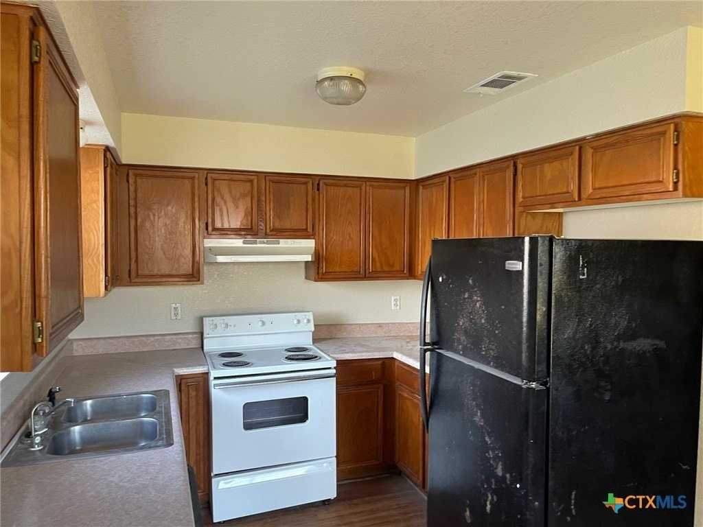 2301 Timberline Dr - Photo 7 of 28